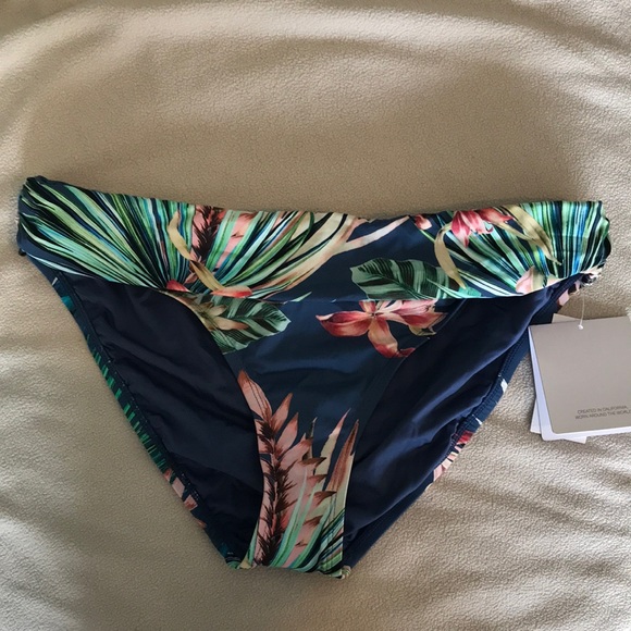 NWT La Blanca Bikini Bottom Size 10.